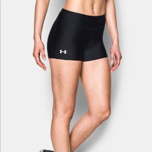 ⛔️SOLD⛔️Under Armour ladies Shorts